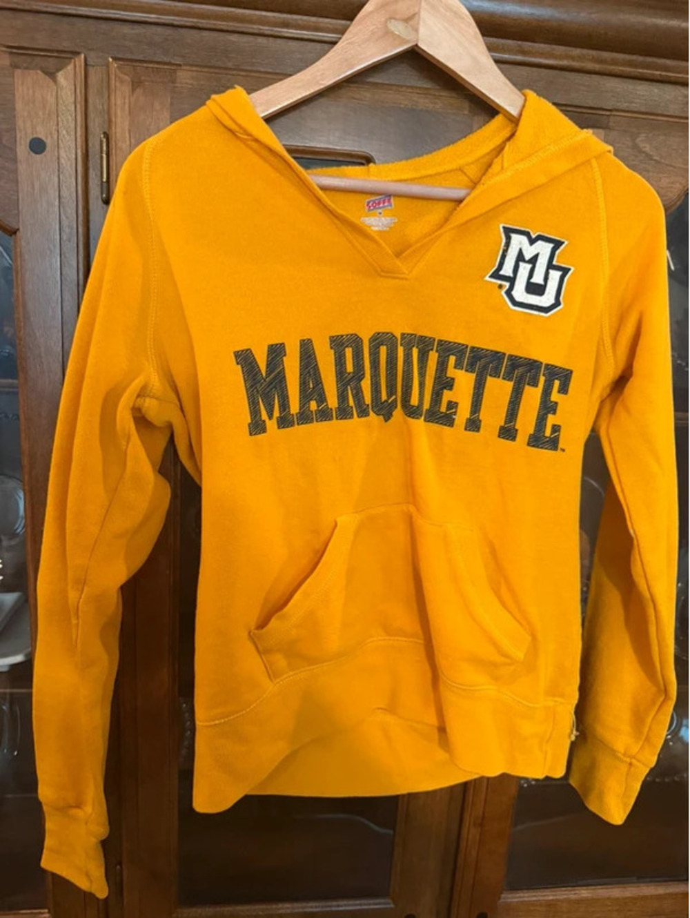 Soffe Marquette Golden Eagles Pullover V-Neck Hoodie Yellow - Women's Size M